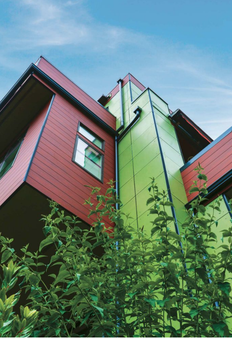 siding, windows, and gutter for Seattle home